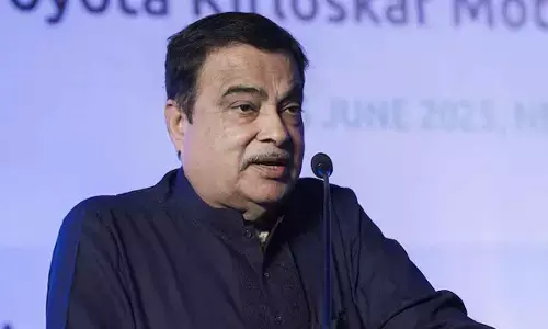 No move to levy toll on 2 wheelers, clarifies Gadkari