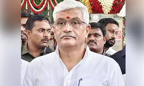 Indira crushed democracy during Emergency: Shekhawat