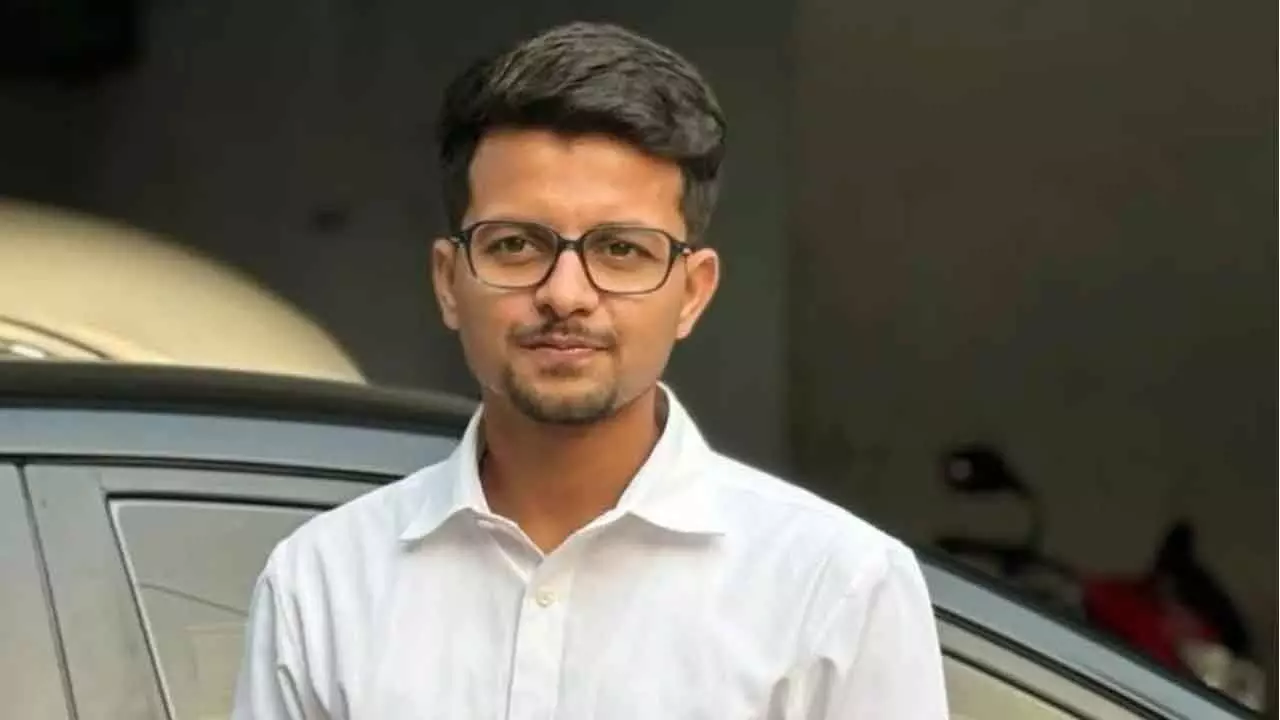 Trinamool disowns student leader Trinamool disowns student leader