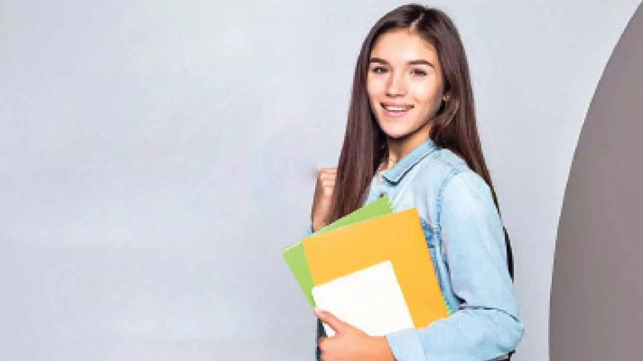 10 top careers in arts and humanities for students 10 top careers in arts and humanities for students