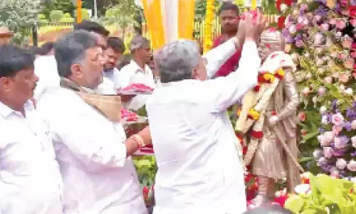 There is no internal dispute in party: CM