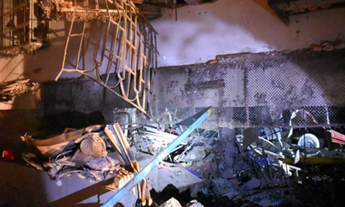 Bangladesh: Four injured in explosion while cleaning water tank Bangladesh: Four injured in explosion while cleaning water tank