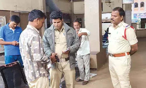 Police conduct surprise inspections in Nandyal dist