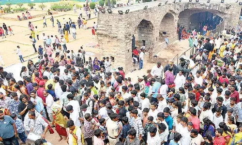 Bonalu festivities: Thousands throng Golkonda Fort