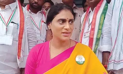 Sharmila vows to strengthen Congress in AP