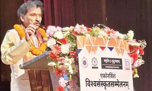 Sanskrit can guide modern world towards unity, wisdom: NSU V-C
