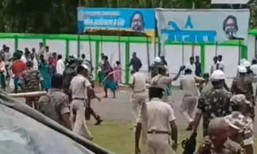 Clashes erupt between villagers and police on ‘Hool Diwas’ in Jharkhand, several injured