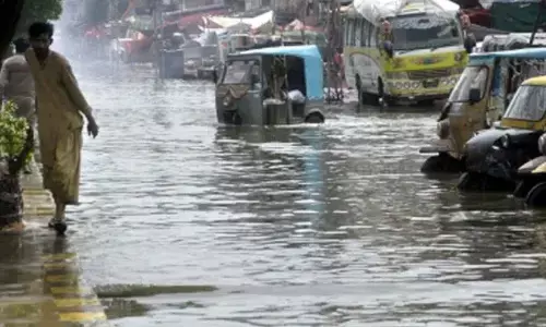 Pakistan: Monsoon rains, crumbling infrastructure claims 18 lives in Punjab province
