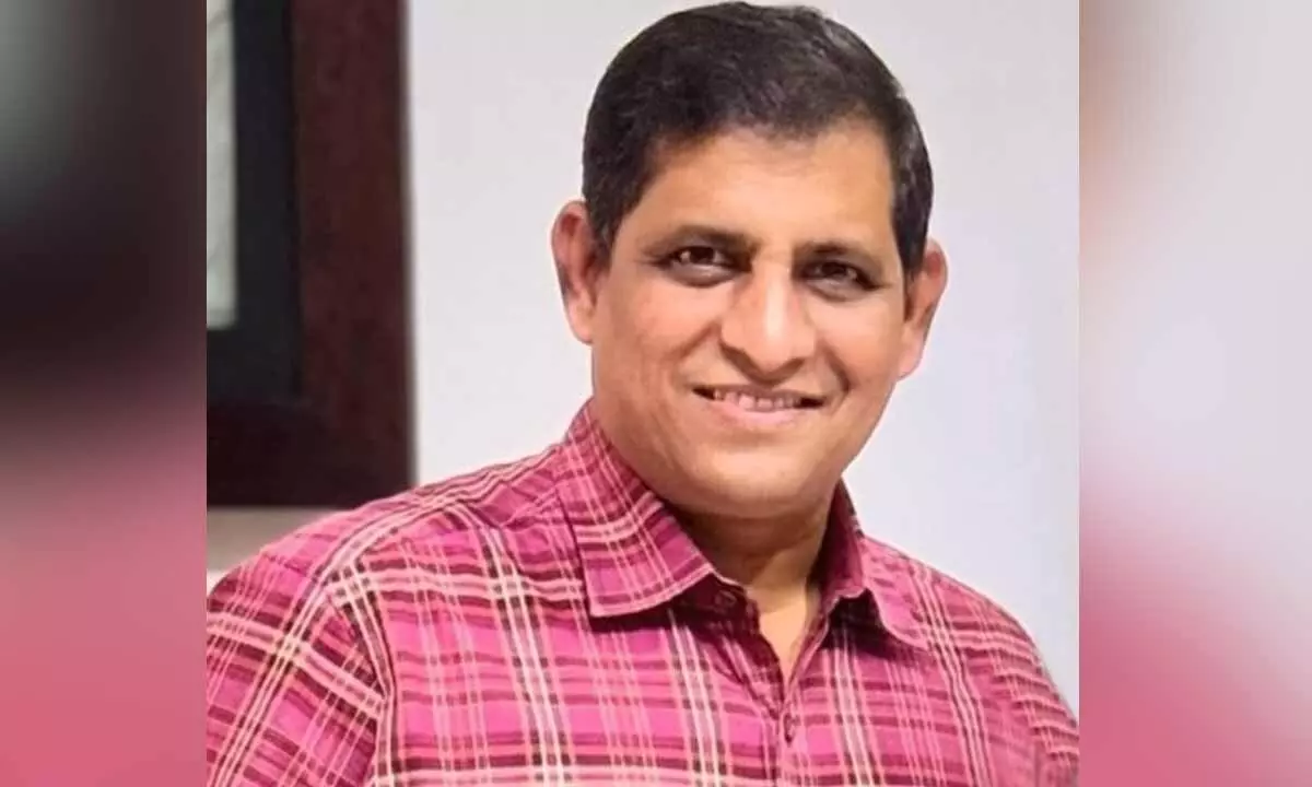 Security lapse at function of new Kerala Police chief Ravadha Chandrasekhar