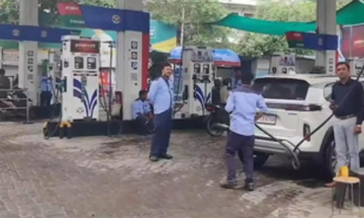 Fuel ban on overage vehicles in national Capital draws mixed reactions from Delhiites