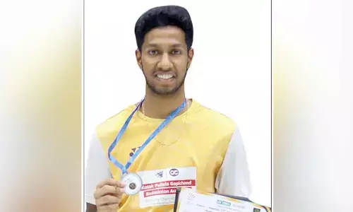 Thirupathi secures silver at badminton championship