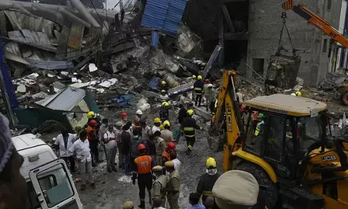 Rains hamper rescue operations