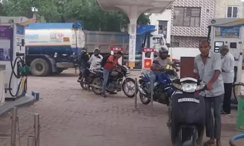Two vehicles seized as Delhi enforces fuel ban on over-age vehicles