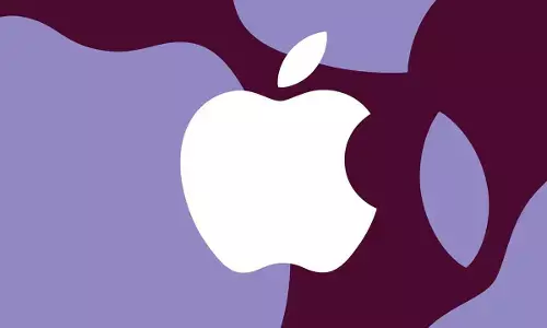 Apple May Lean on OpenAI or Anthropic to Revamp Siri’s AI Capabilities