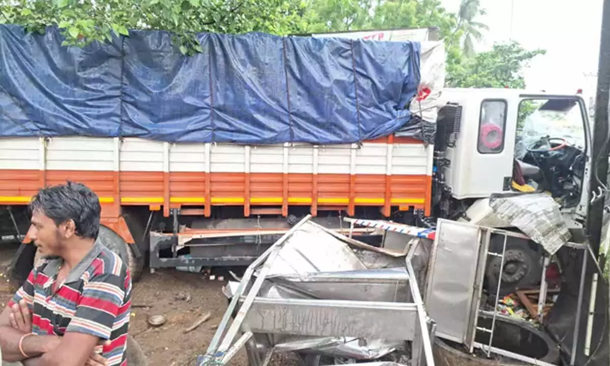 Lorry crashes into shops after multiple-vehicle collision in Eluru, sparks protest