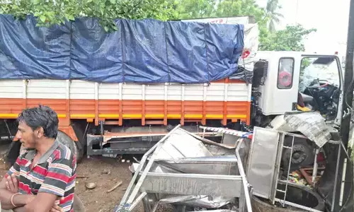 Lorry crashes into shops after multiple-vehicle collision in Eluru, sparks protest