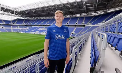 Branthwaite signs long-term deal with Everton