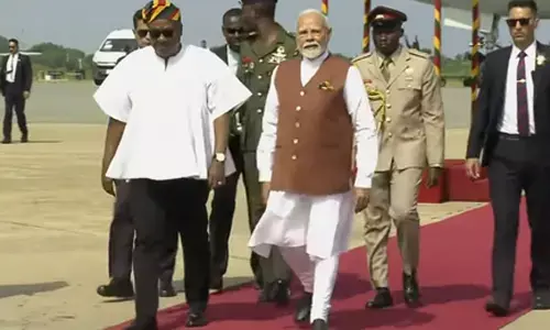 PM Modi begins landmark visit to Ghana, receives warm welcome from President Mahama at airport