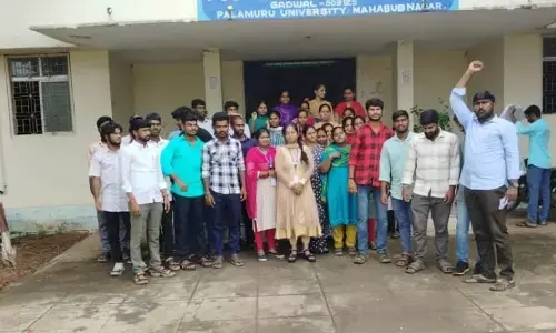 Students Demand Justice: PDSU-Led Bandh Shuts Down Colleges in Gadwal Over Pending Fee Reimbursement