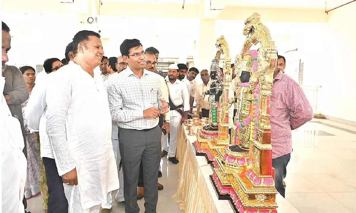 Handicrafts need stronger support for livelihoods: Collector Handicrafts need stronger support for livelihoods: Collector