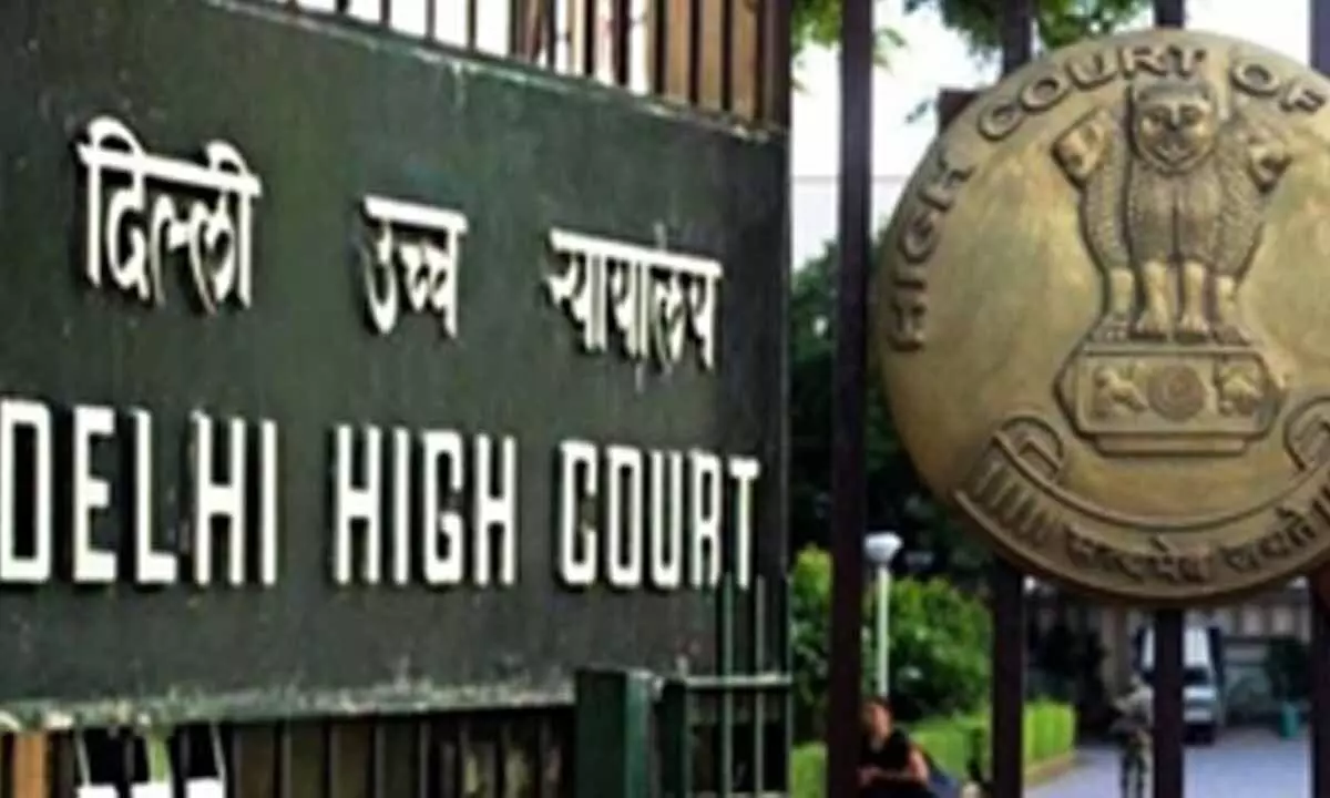 Delhi HC issues notice on petrol pump owners’ plea against fuel ban on overage vehicles Delhi HC issues notice on petrol pump owners’ plea against fuel ban on overage vehicles