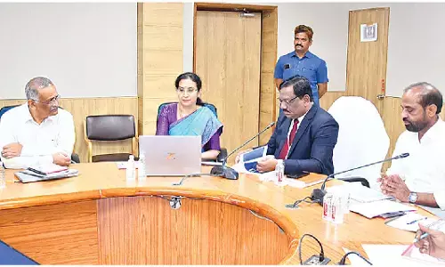 Health min to form panel to strengthen med education