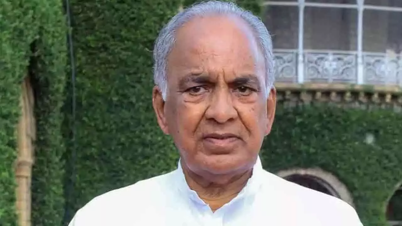 Minister Boseraju Slams BJP MLC for Remarks Against Chief Secretary, Urges Governor to Act Minister Boseraju Slams BJP MLC for Remarks Against Chief Secretary, Urges Governor to Act