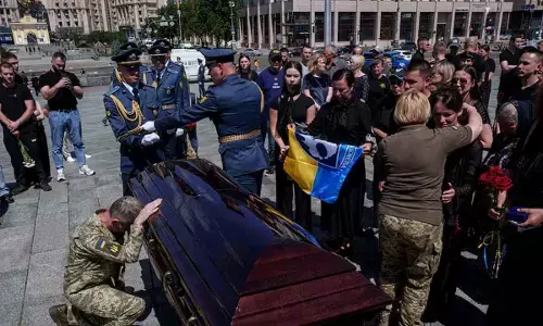 How Ukraine can cope with US pause on crucial battlefield weapons