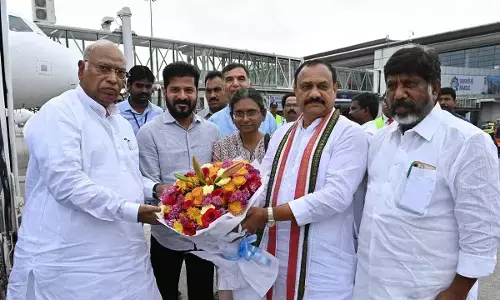Kharge to address grassroot Cong cadre, leaders today