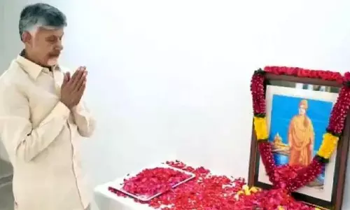CM Chandrababu pays tribute to Swami Vivekananda and Pingali Venkaiah
