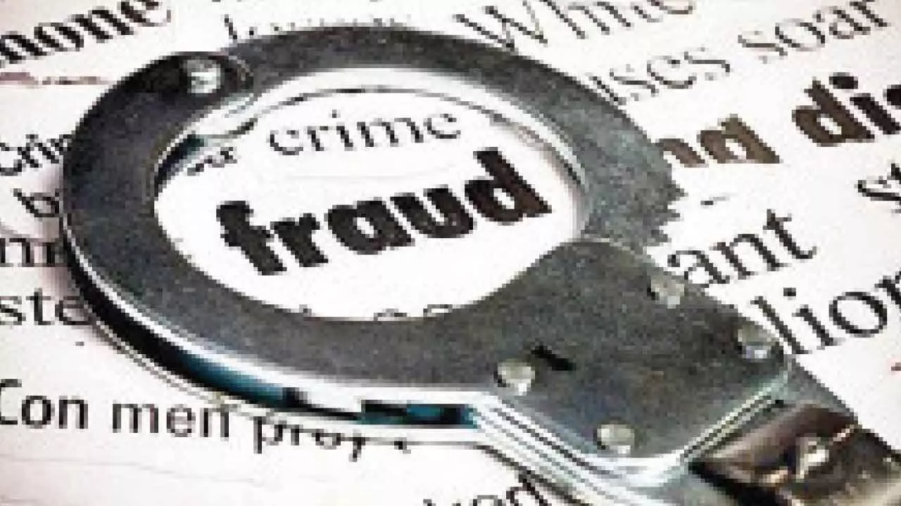 Duo from Gujarat arrested in stock trading fraud