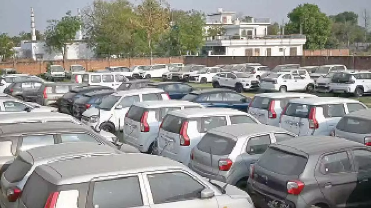 Second-hand car prices in Delhi drop heavily Second-hand car prices in Delhi drop heavily