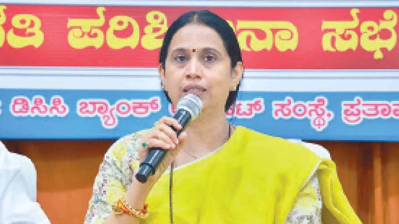 Make Anganwadi recruitment simpler, more transparent: Minister to officials