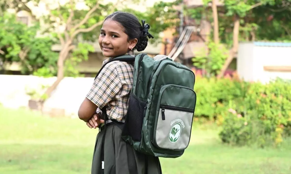 35 lakh school students to receive ‘Vidyarthi Mitra’ kits 35 lakh school students to receive ‘Vidyarthi Mitra’ kits