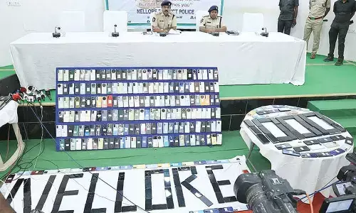 Nellore cops recover 1,000 mobiles worth Rs 1 cr