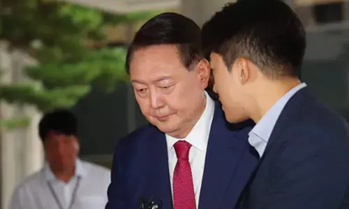 South Korea: Ex-President Yoon appears for 2nd questioning by special counsel