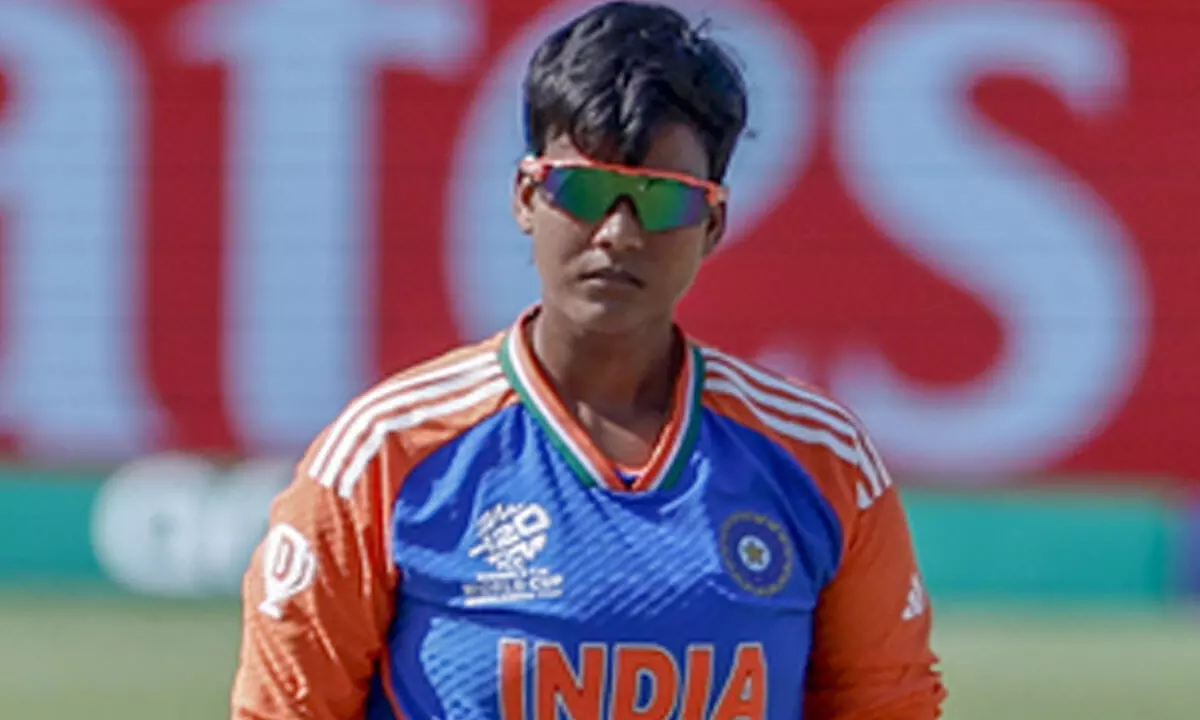 Deepti Sharma closes in on becoming top-ranked T20I bowler