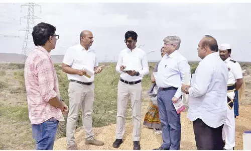 Collector inspects land for banana research centre in Tadipatri