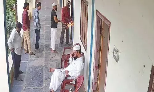 PDSU questions unauthorised opening of seized Waqf board rooms in Nandyal