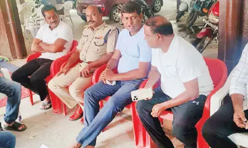 Boranchu Srikanth Reddy visits bereaved families