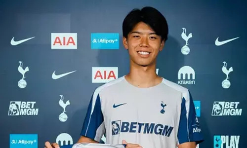 Tottenham Hotspur sign Japanese defender Kota Takai