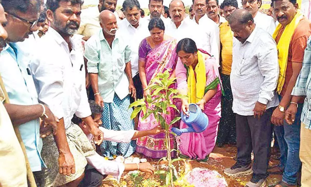 Derive full benefit from MGNREGS, farmers urged