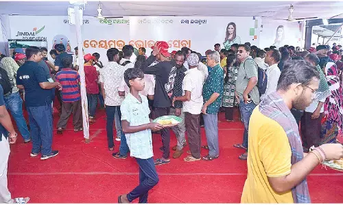 Jindal Foundation served 2 million meals during Rath Yatra