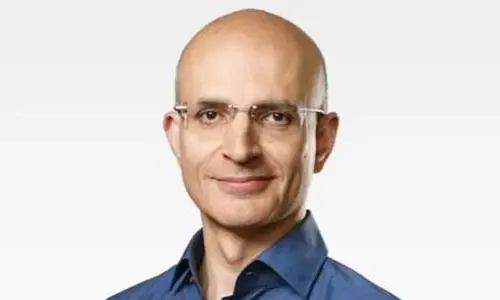 Indian-Origin Sabih Khan Named Apple’s New COO, Praised for Sustainability Efforts