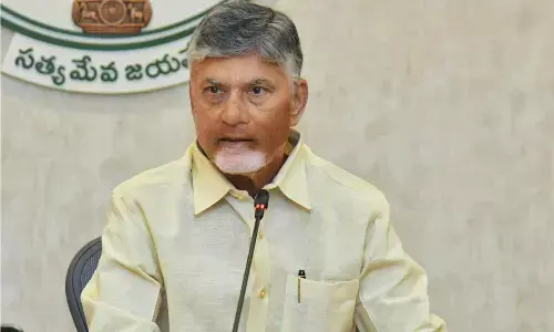 Naidu upset with YSRCP propaganda on investments