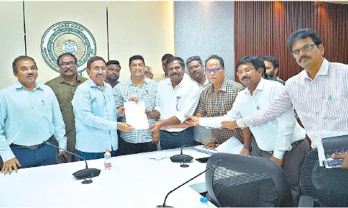 Municipal commissioners oppose deputations from other depts