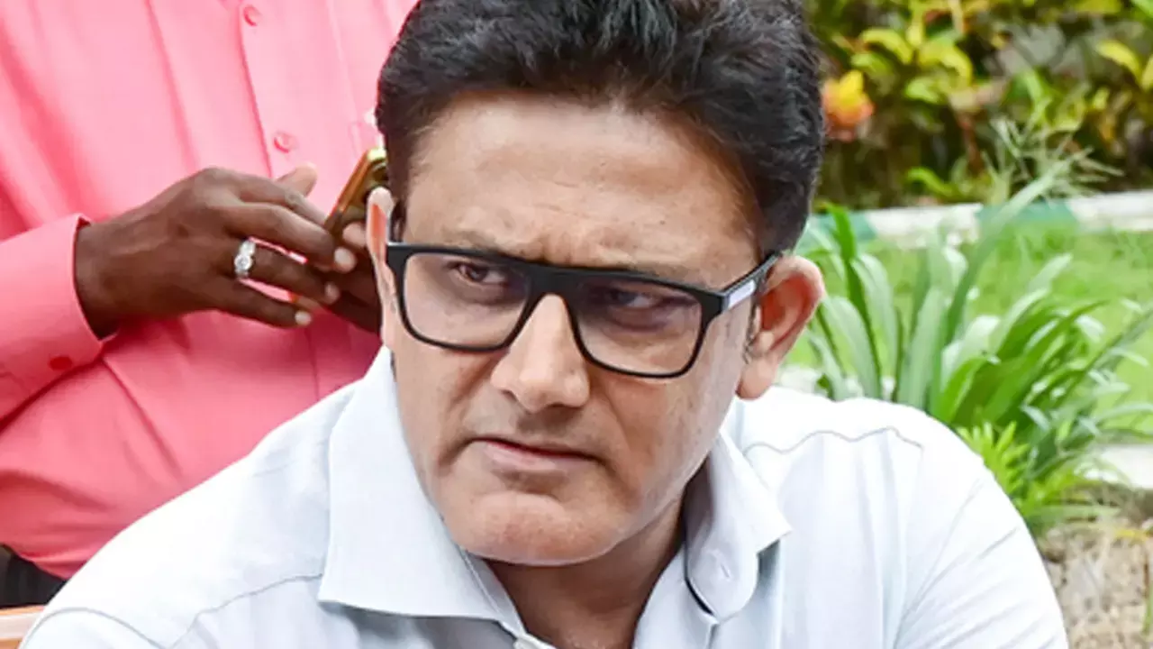 3rd Test: Consider job well done if India can bowl England out for under 300, says Kumble