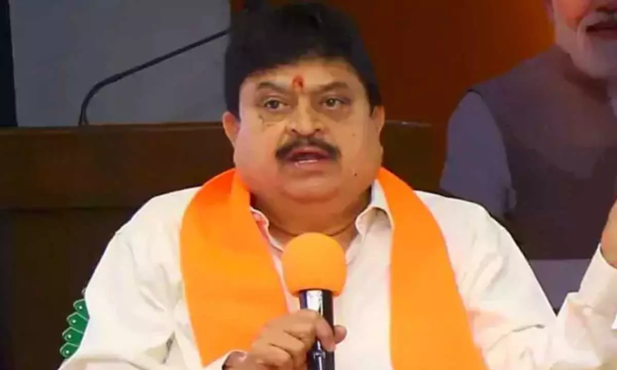 Telangana BJP chief demands compensation for victims of adulterated toddy Telangana BJP chief demands compensation for victims of adulterated toddy