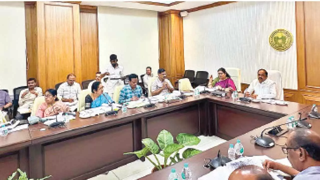 Tummala directs officials to expedite textile order bookings Tummala directs officials to expedite textile order bookings