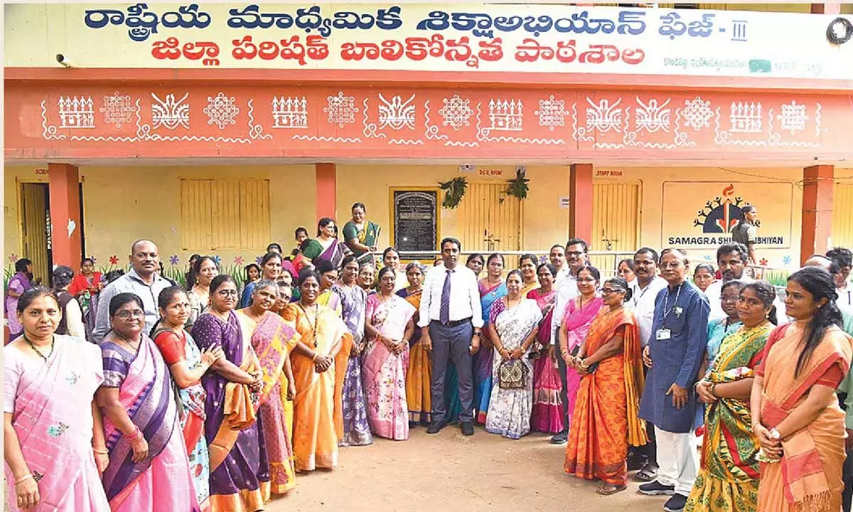 Students told to avail facilities provided in schools Students told to avail facilities provided in schools